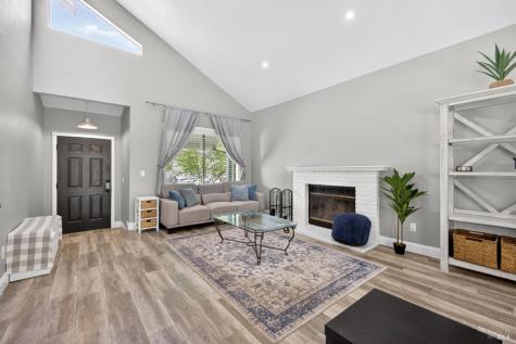 808 Milsom Place Windsor CA 95492