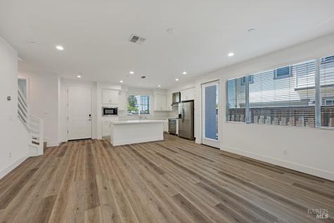 2773 Bellevue Ranch Santa Rosa CA 95407