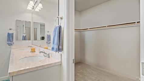 1623 Winterberry Lane Rohnert Park CA 94928