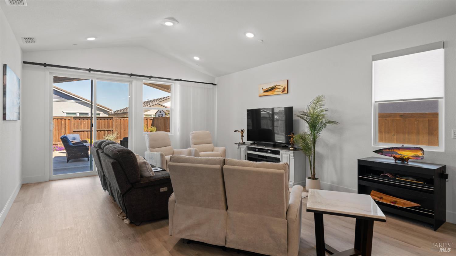 325 Fable Court Dixon CA 95620