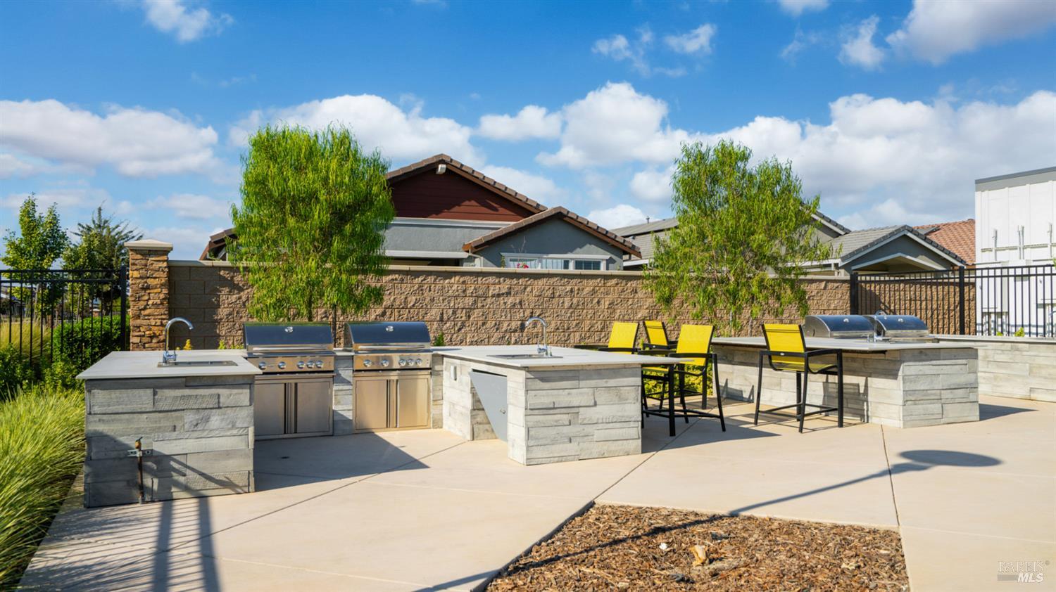 325 Fable Court Dixon CA 95620
