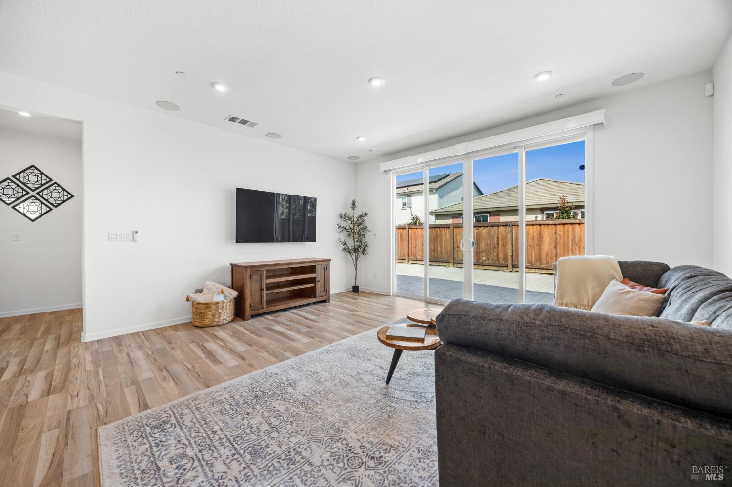 185 Morning Glory Lane Dixon CA 95620