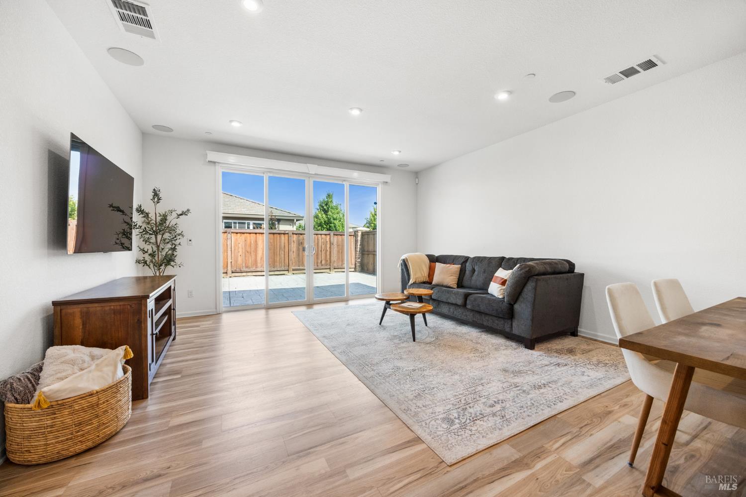 185 Morning Glory Lane Dixon CA 95620