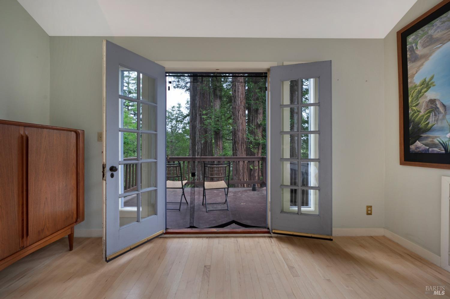 14801 Canyon 4 Road Guerneville CA 95446