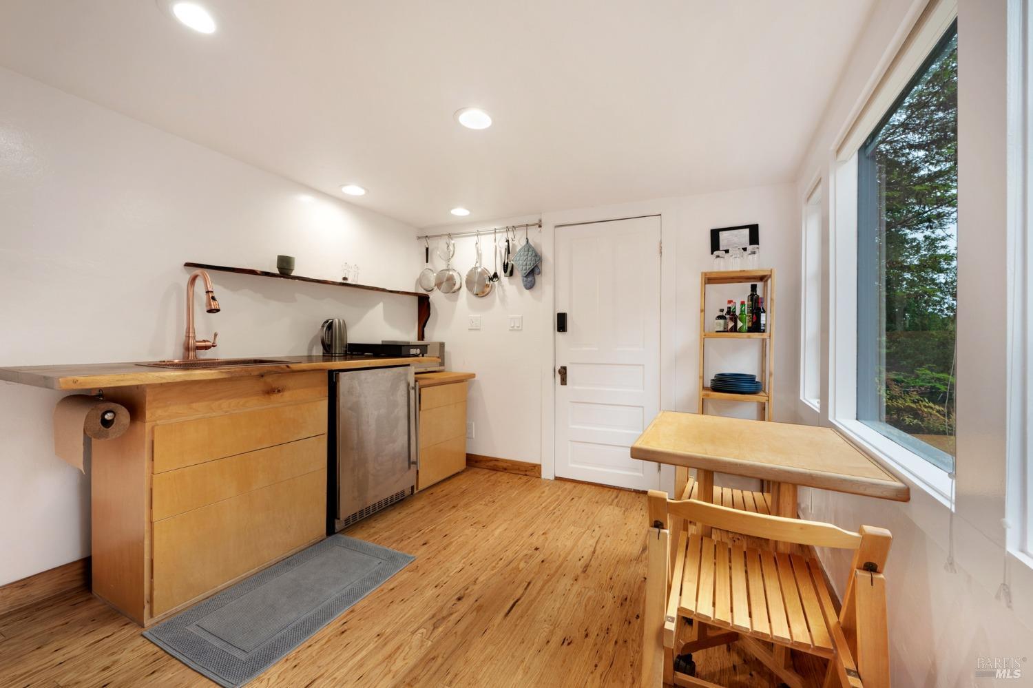 14801 Canyon 4 Road Guerneville CA 95446