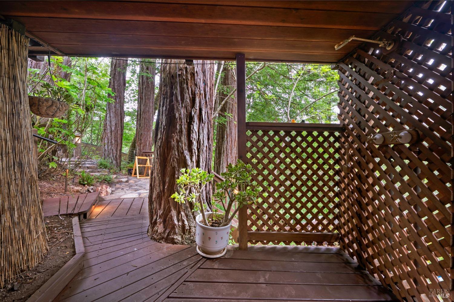 14801 Canyon 4 Road Guerneville CA 95446