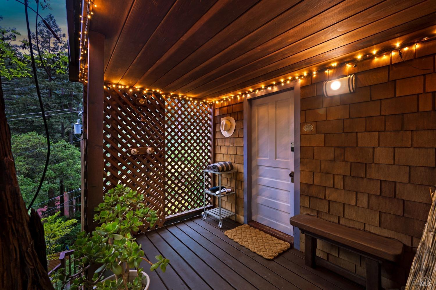 14801 Canyon 4 Road Guerneville CA 95446