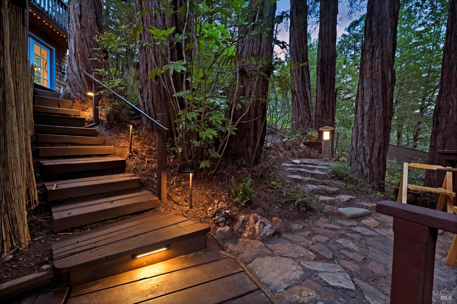 14801 Canyon 4 Road Guerneville CA 95446