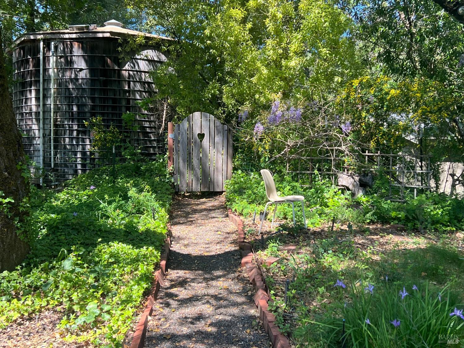 14801 Canyon 4 Road Guerneville CA 95446