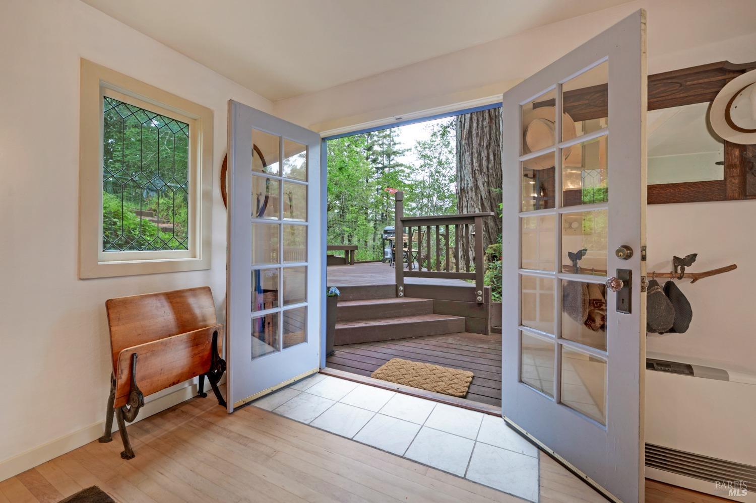 14801 Canyon 4 Road Guerneville CA 95446