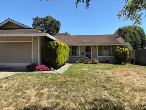 471 Landsdown Circle Rohnert Park CA 94928