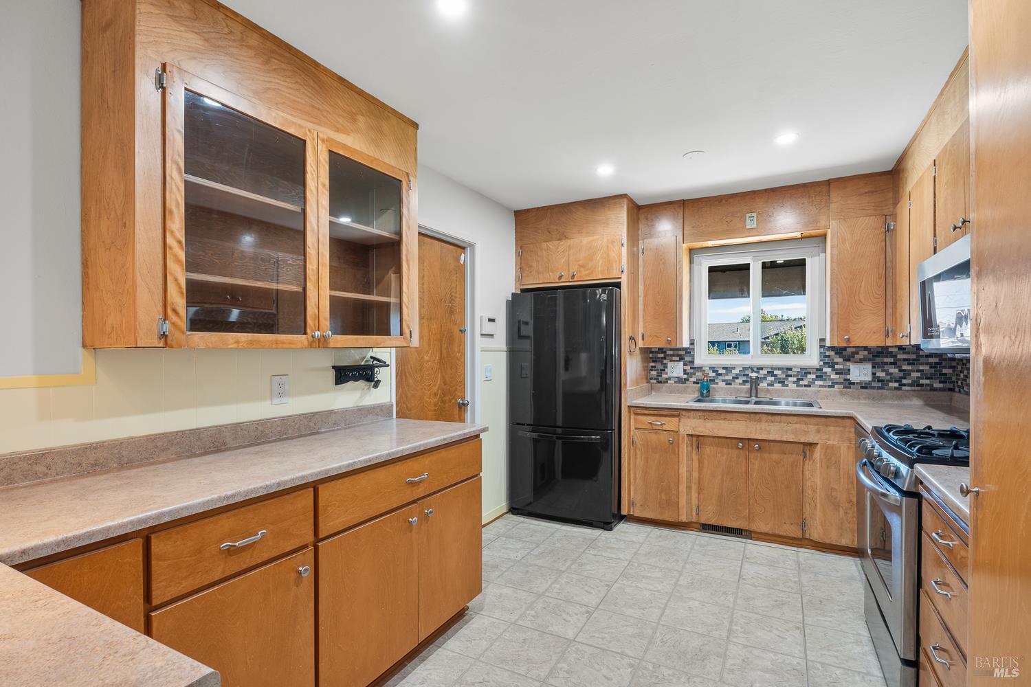 420 Zinfandel Drive Ukiah CA 95482
