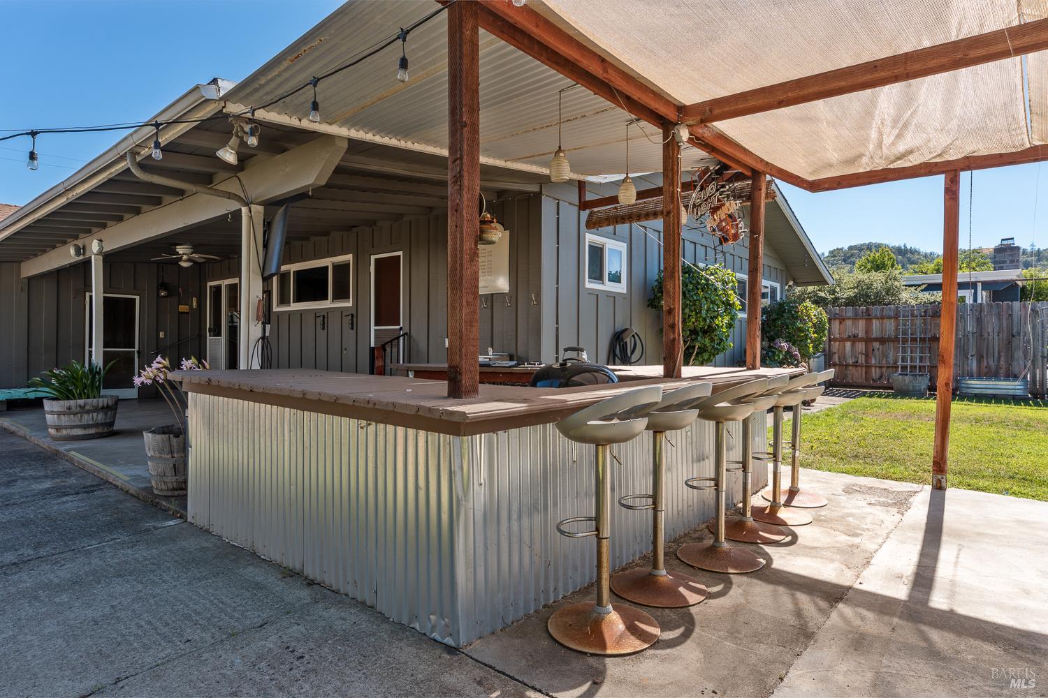 420 Zinfandel Drive Ukiah CA 95482