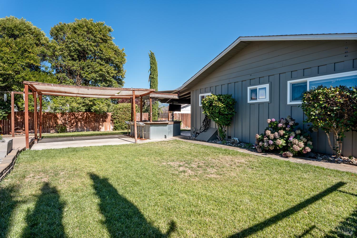 420 Zinfandel Drive Ukiah CA 95482