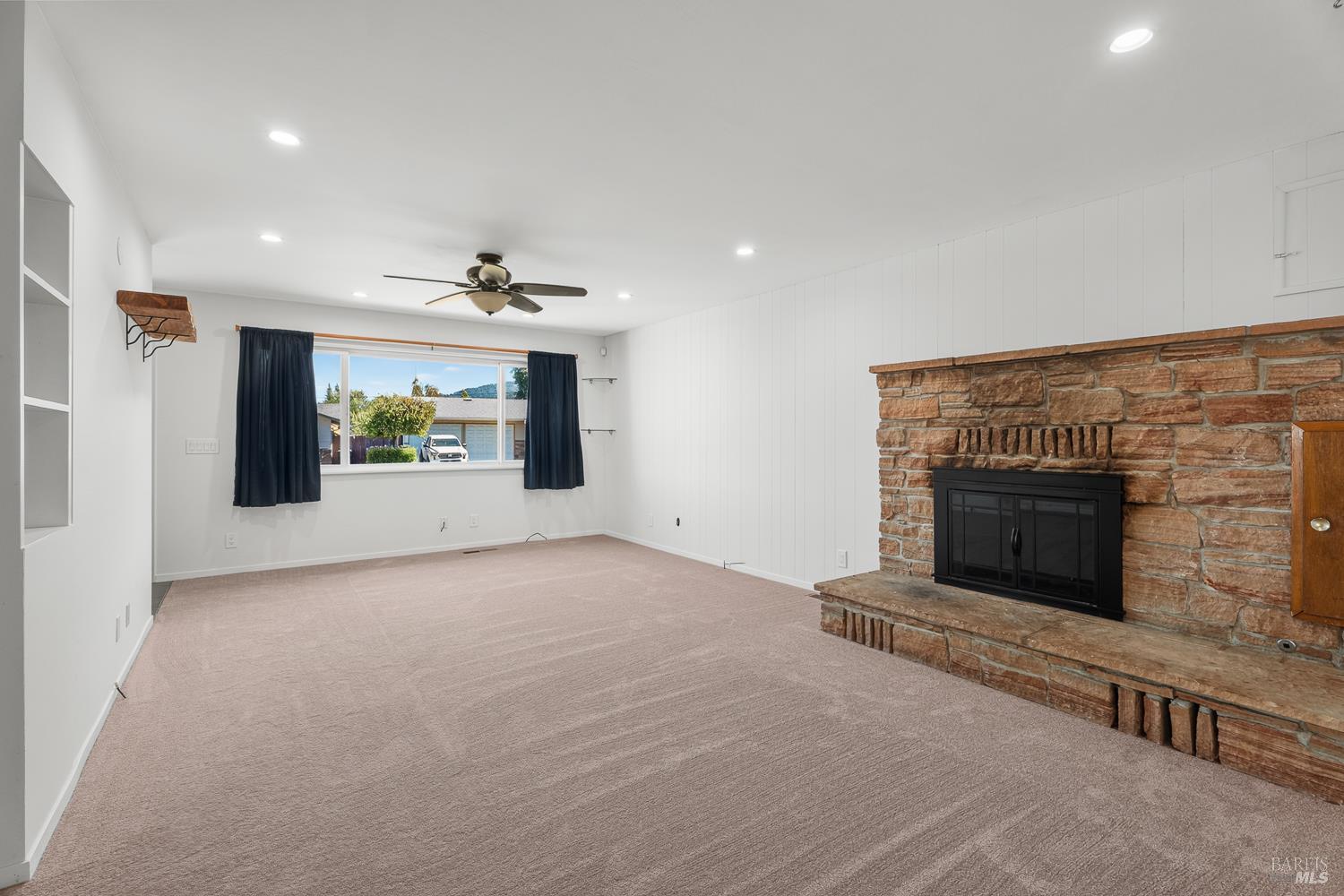 420 Zinfandel Drive Ukiah CA 95482