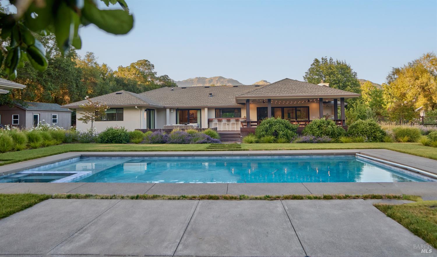 3033 Myrtledale Road Calistoga CA 94515
