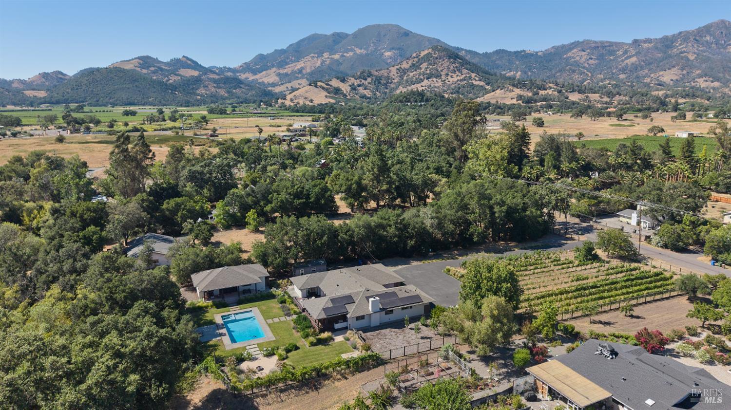 3033 Myrtledale Road Calistoga CA 94515