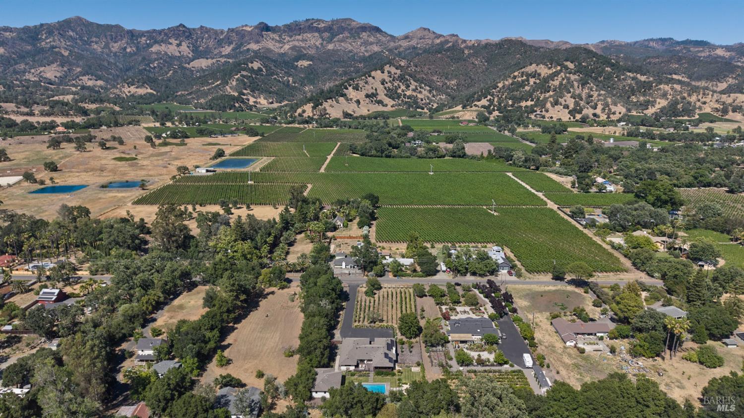 3033 Myrtledale Road Calistoga CA 94515