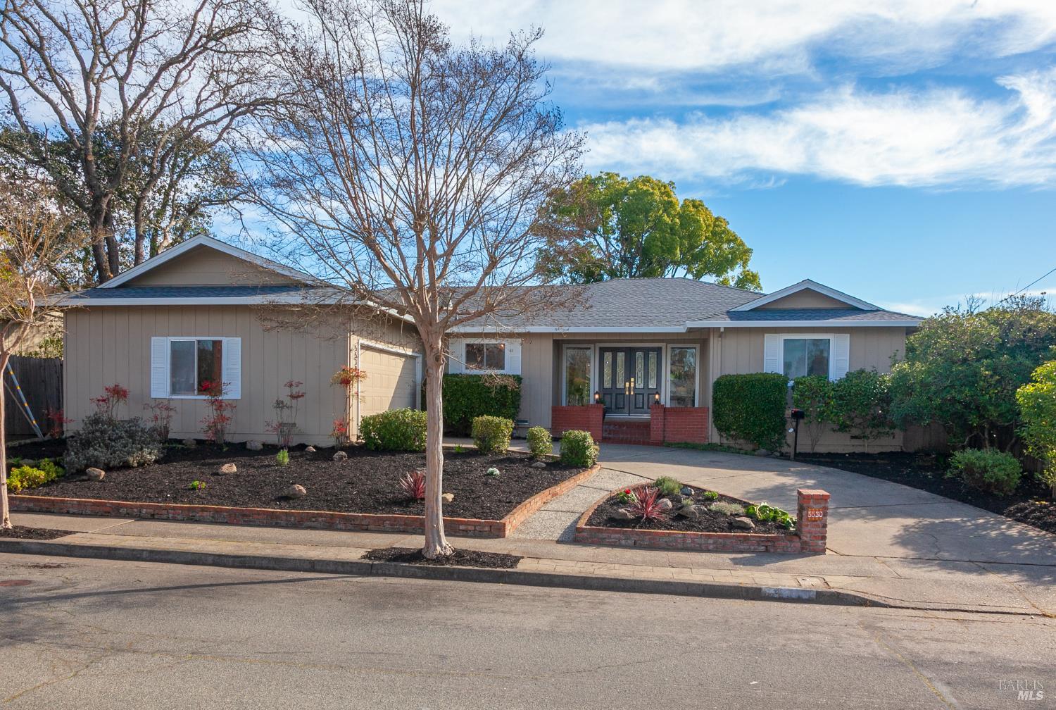 5530 Dupont Drive Santa Rosa CA 95409