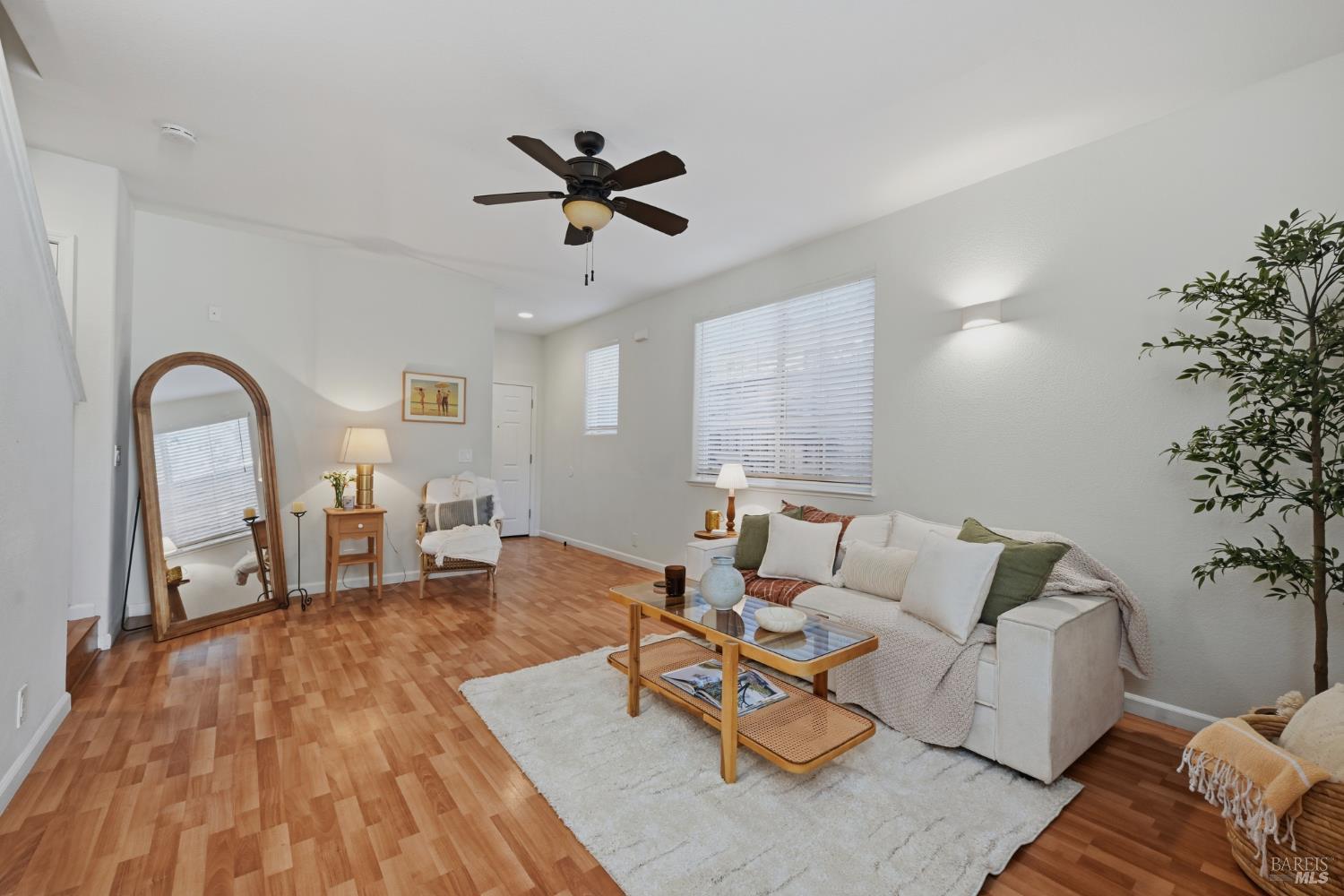5245 Poe Court Santa Rosa CA 95403