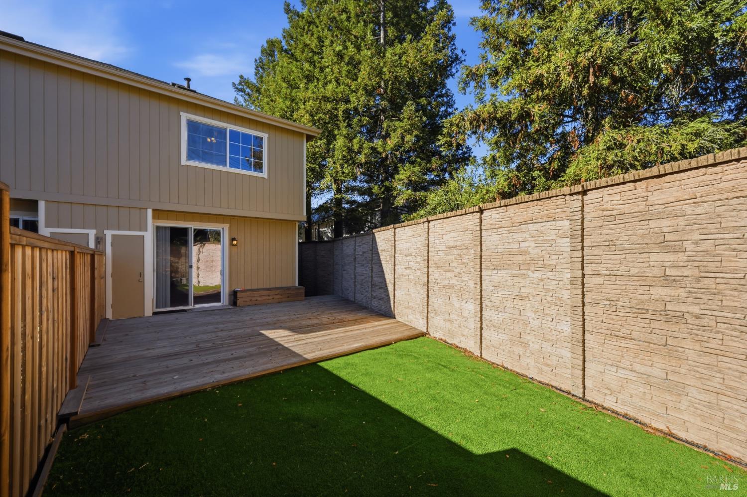 5245 Poe Court Santa Rosa CA 95403