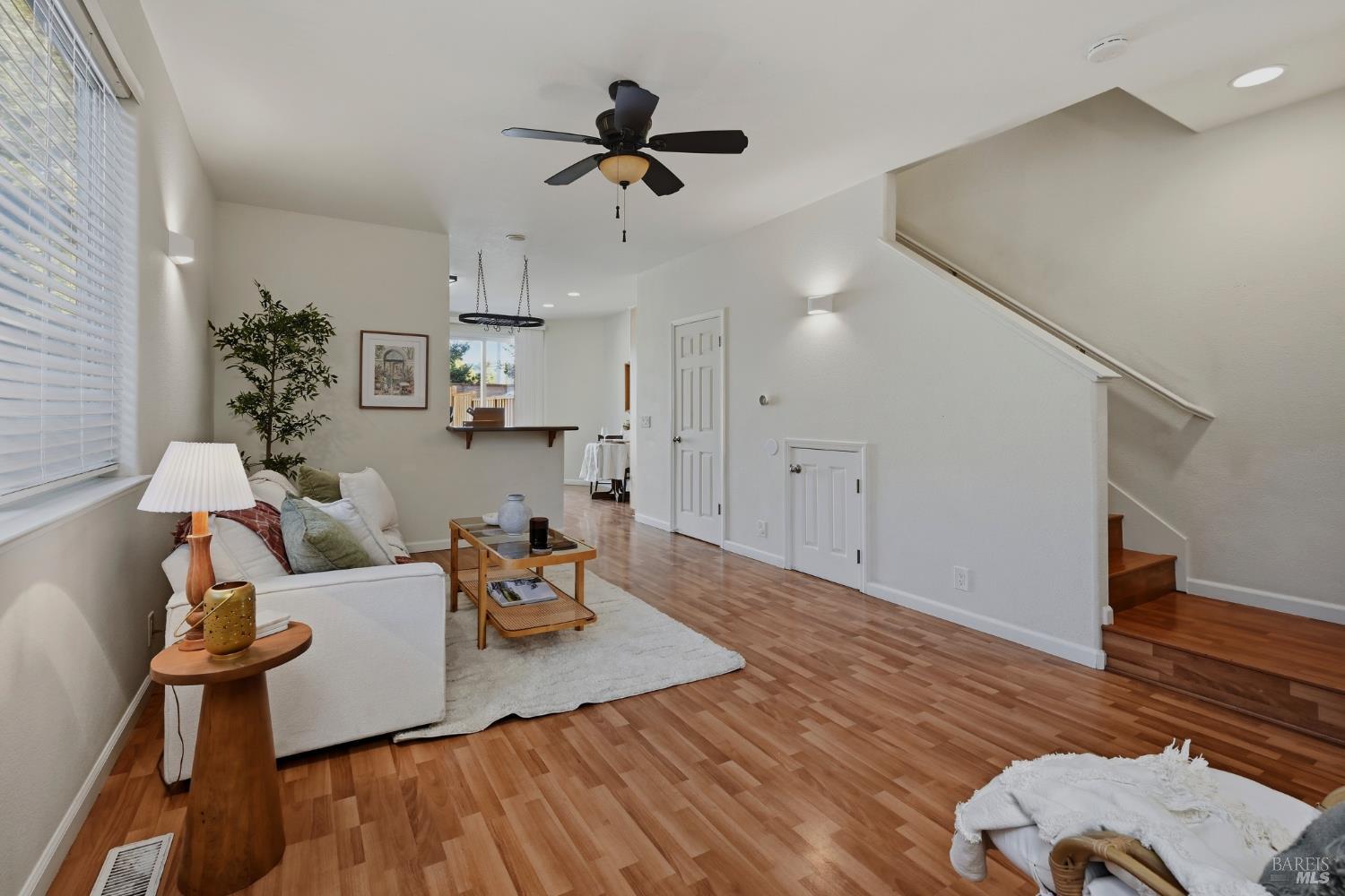 5245 Poe Court Santa Rosa CA 95403