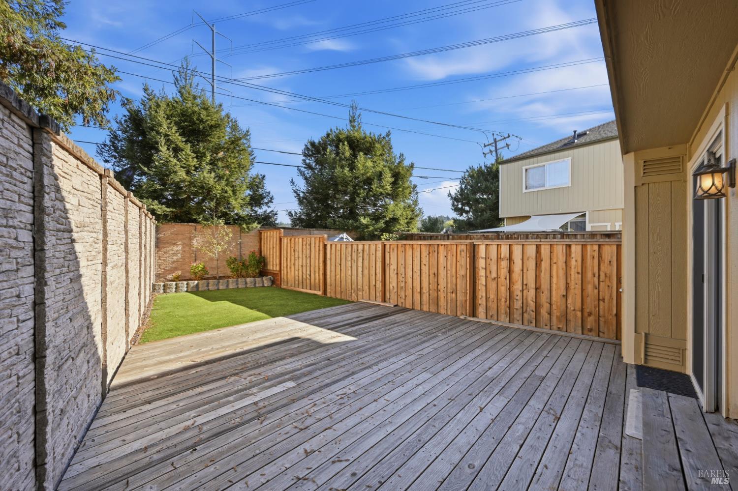 5245 Poe Court Santa Rosa CA 95403