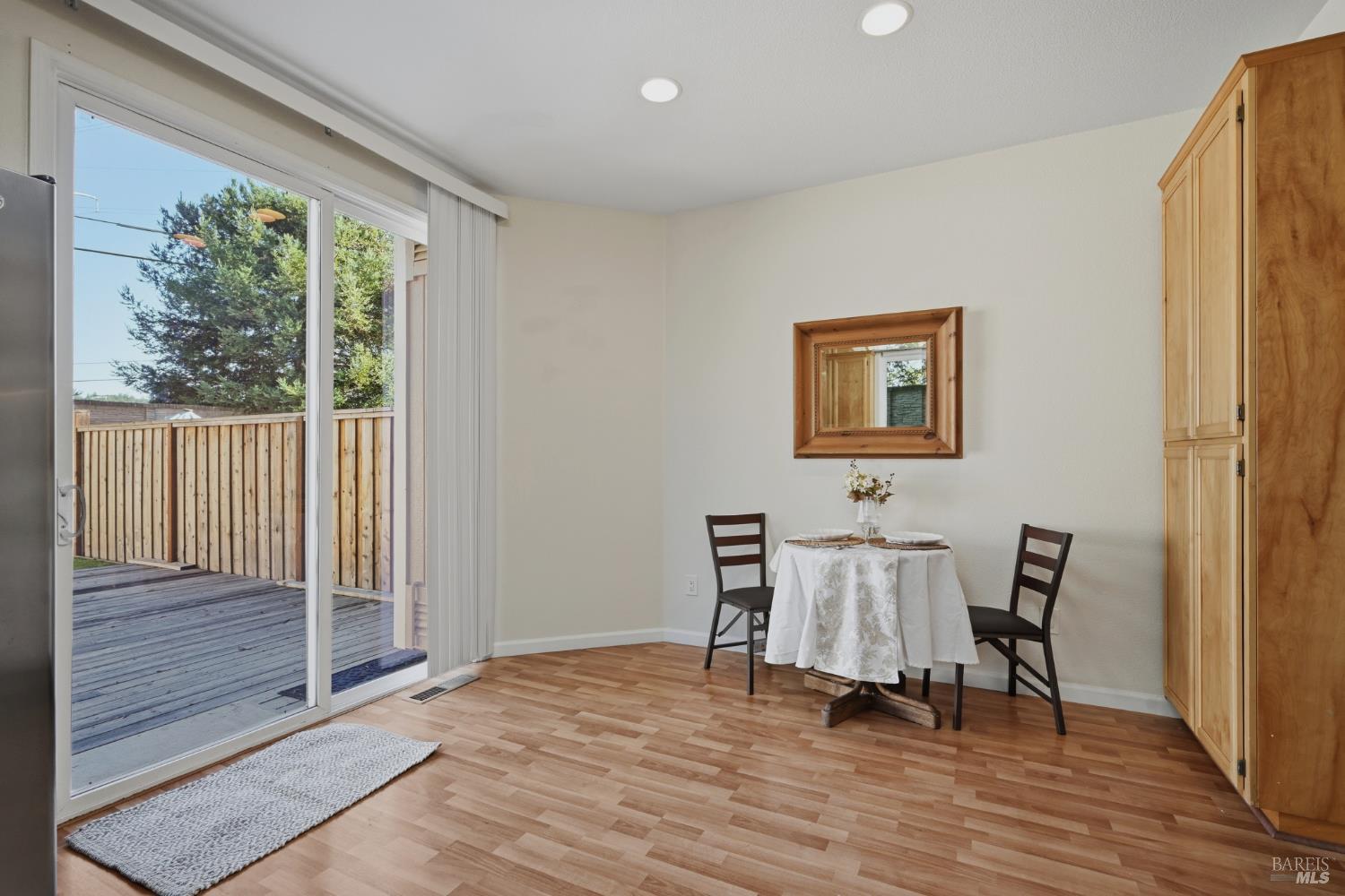 5245 Poe Court Santa Rosa CA 95403