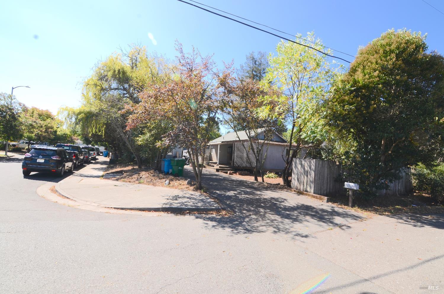 2610 Giffen Avenue Santa Rosa CA 95407