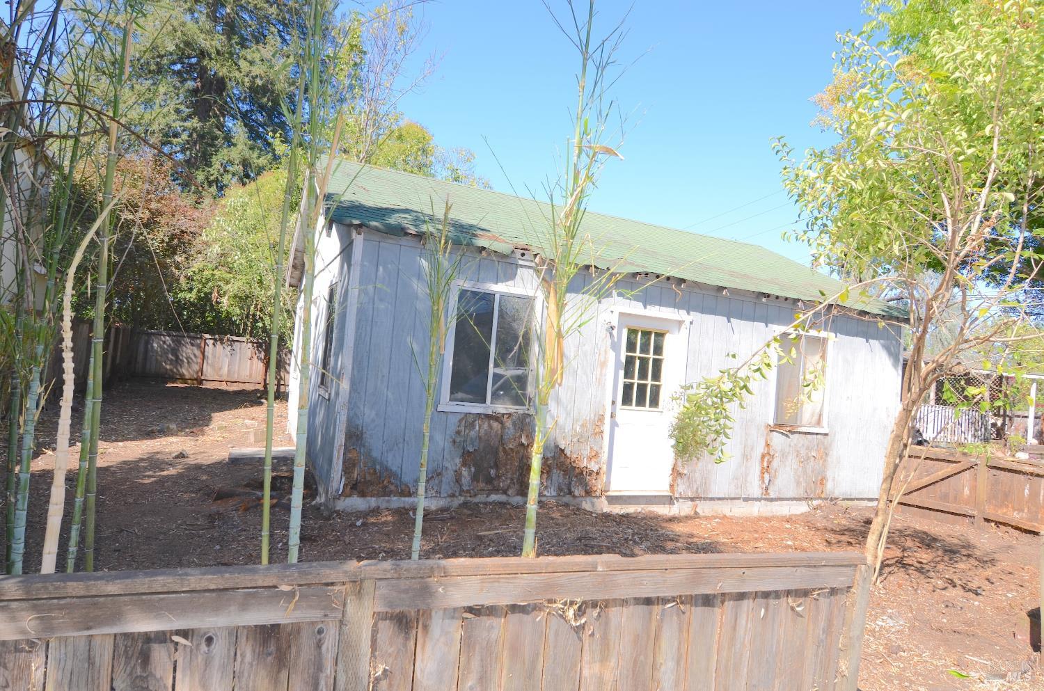 2610 Giffen Avenue Santa Rosa CA 95407
