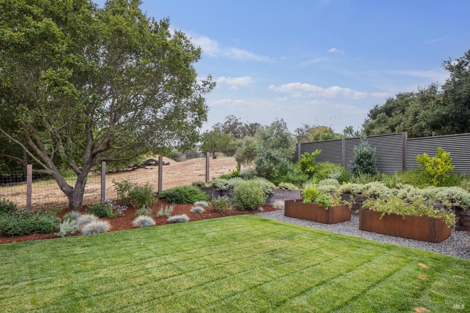 Petaluma CA 94952
