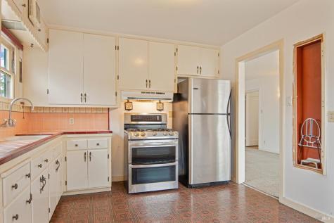 233 Dechene Avenue Sonoma CA 95476