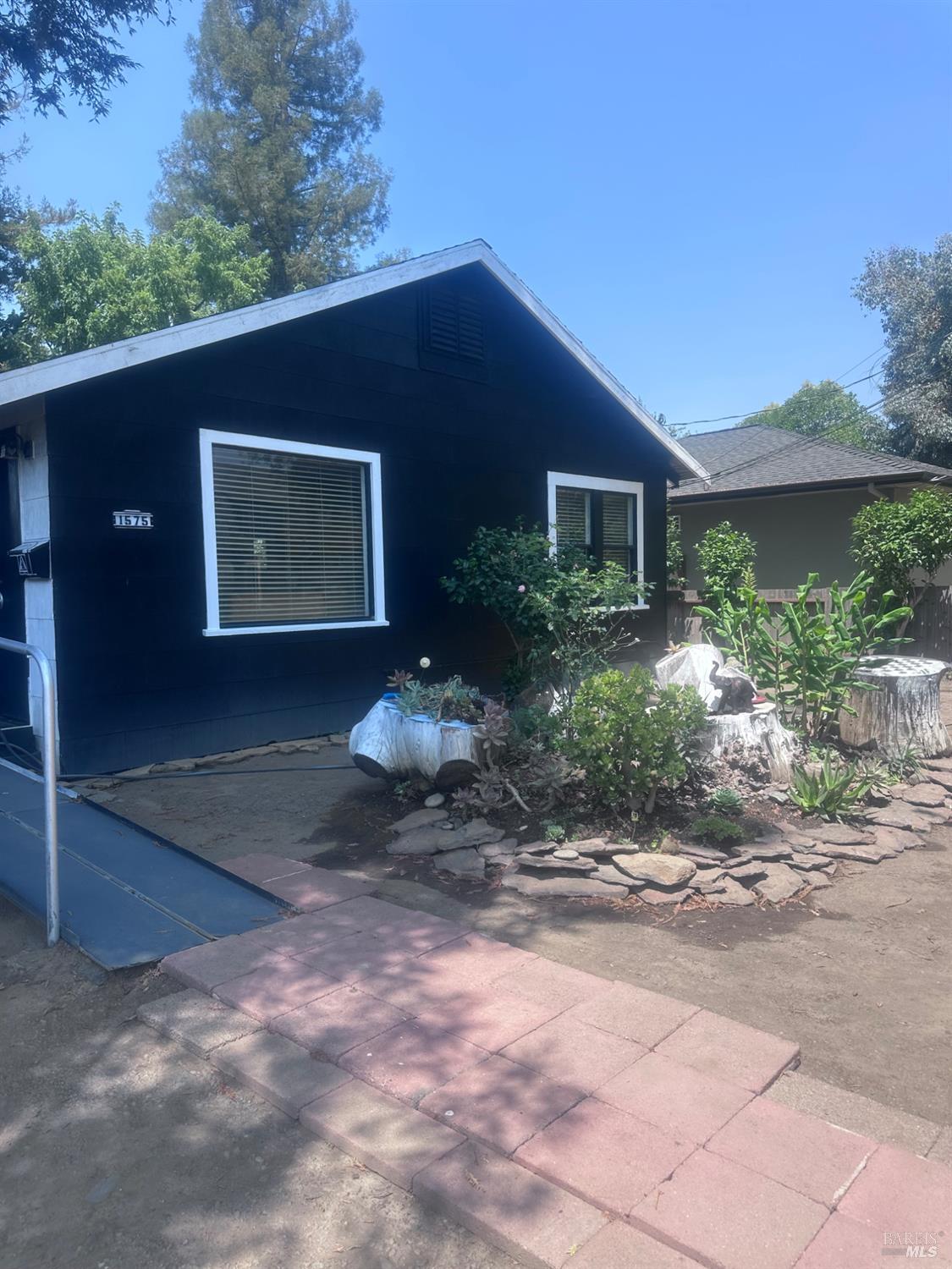 1575 Orchard Street Santa Rosa CA 95404