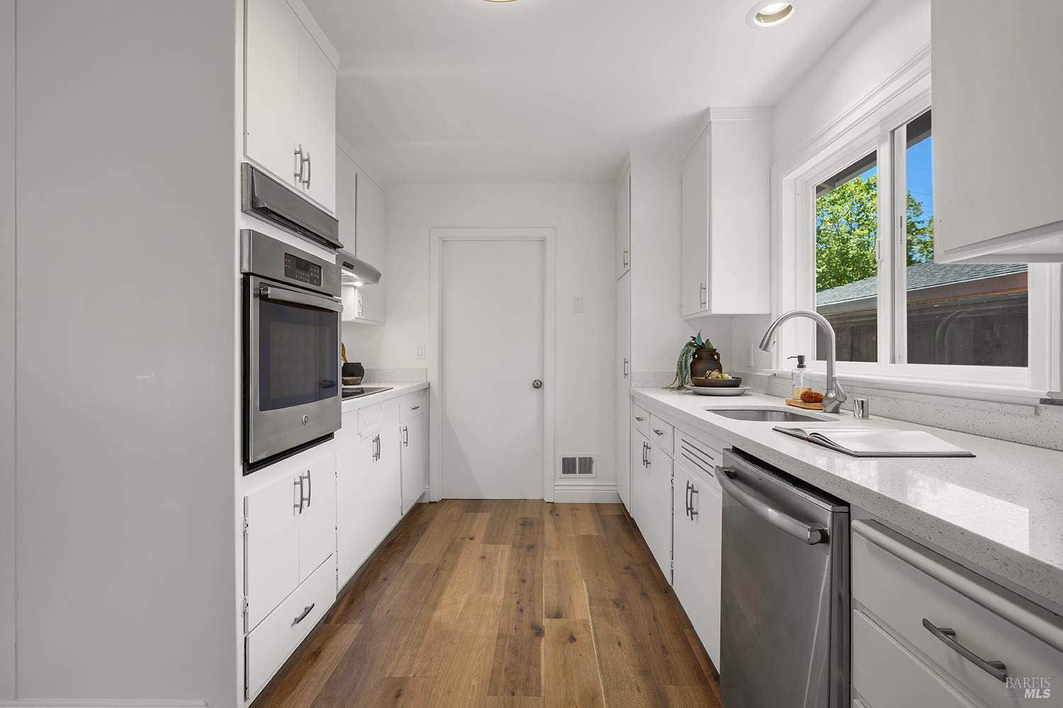 8 Harding Drive Novato CA 94947
