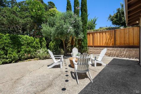 8 Harding Drive Novato CA 94947
