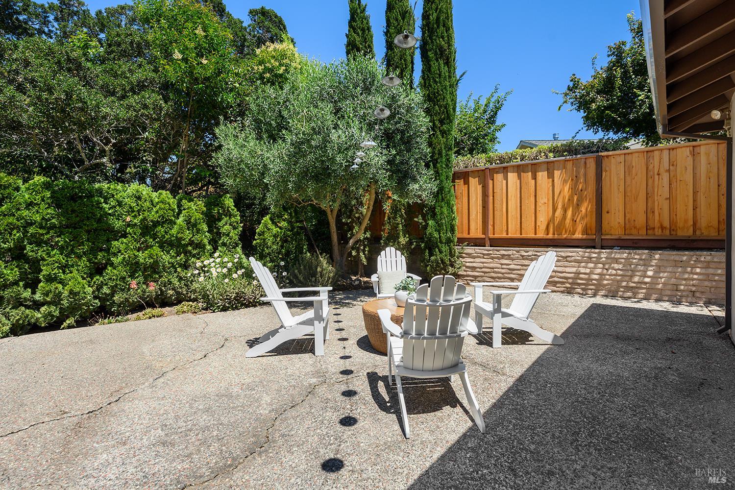 8 Harding Drive Novato CA 94947