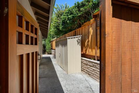 8 Harding Drive Novato CA 94947