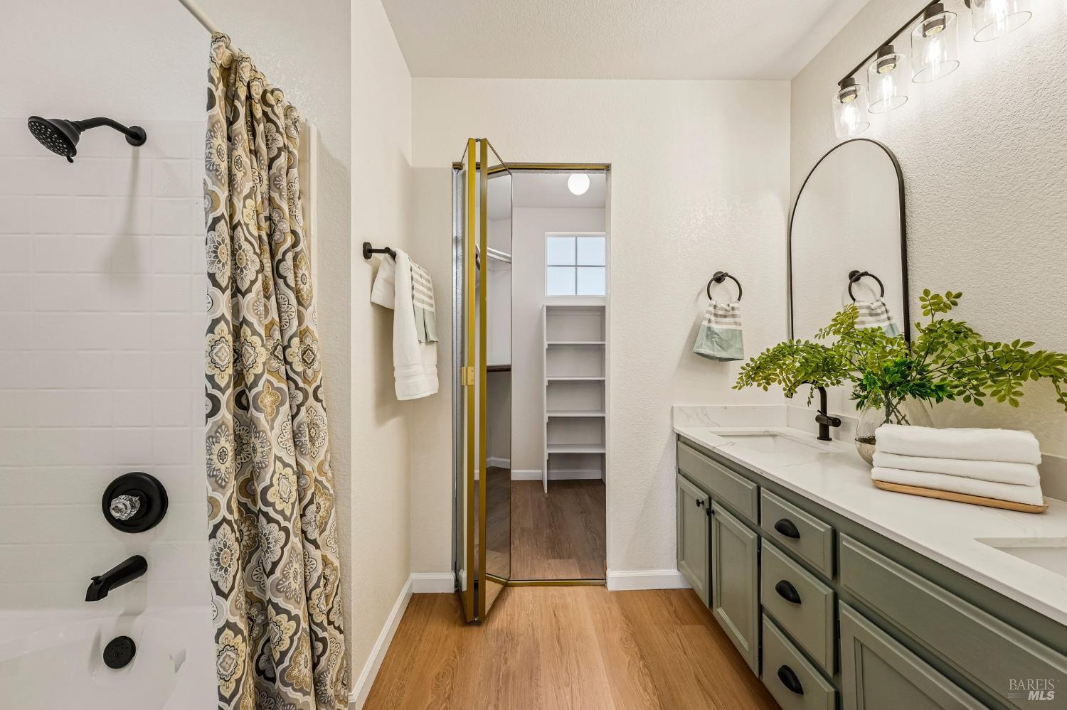 341 Ridgecrest Circle Suisun City CA 94585