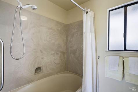 1409 Morning Glory Drive Petaluma CA 94954