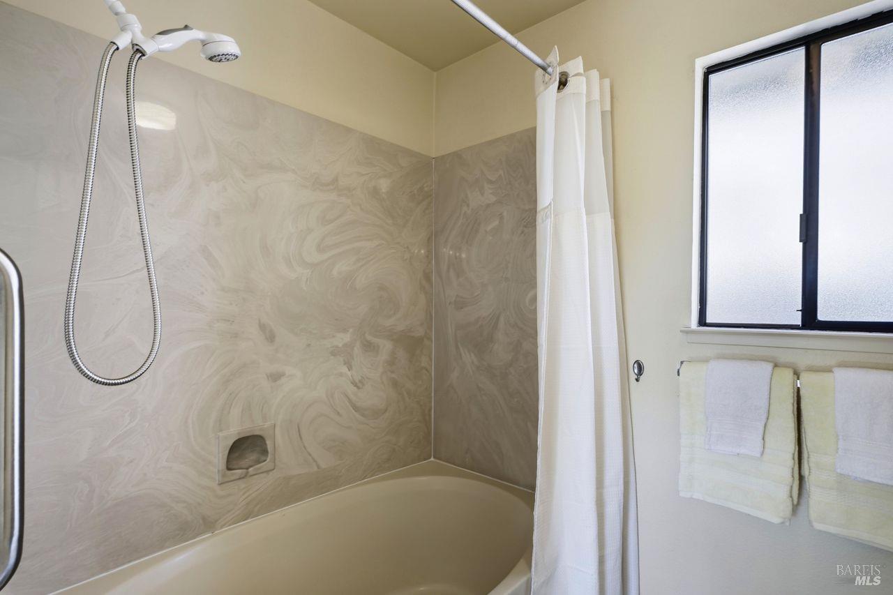 1409 Morning Glory Drive Petaluma CA 94954