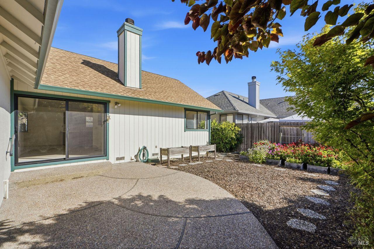 1409 Morning Glory Drive Petaluma CA 94954