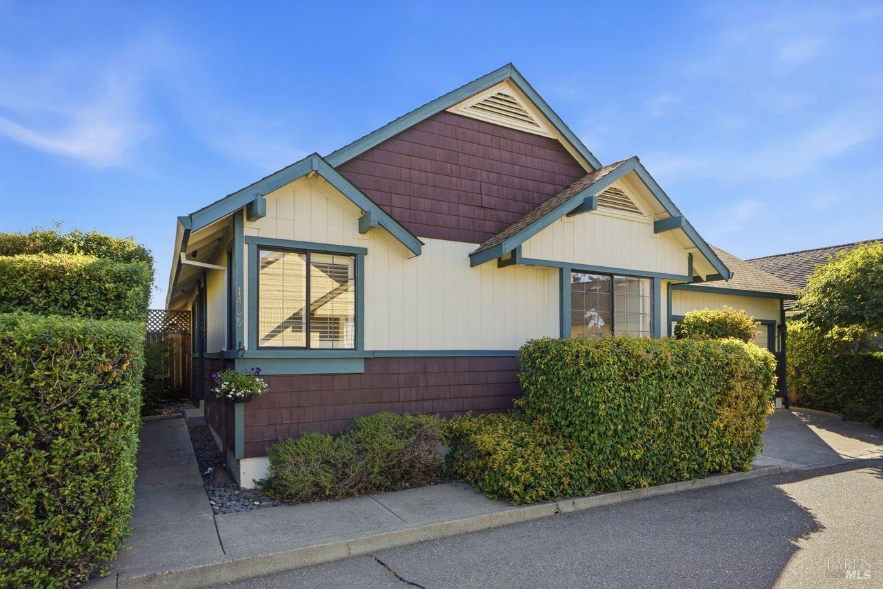 1409 Morning Glory Drive Petaluma CA 94954