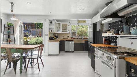 121 Belle View Avenue Petaluma CA 94952