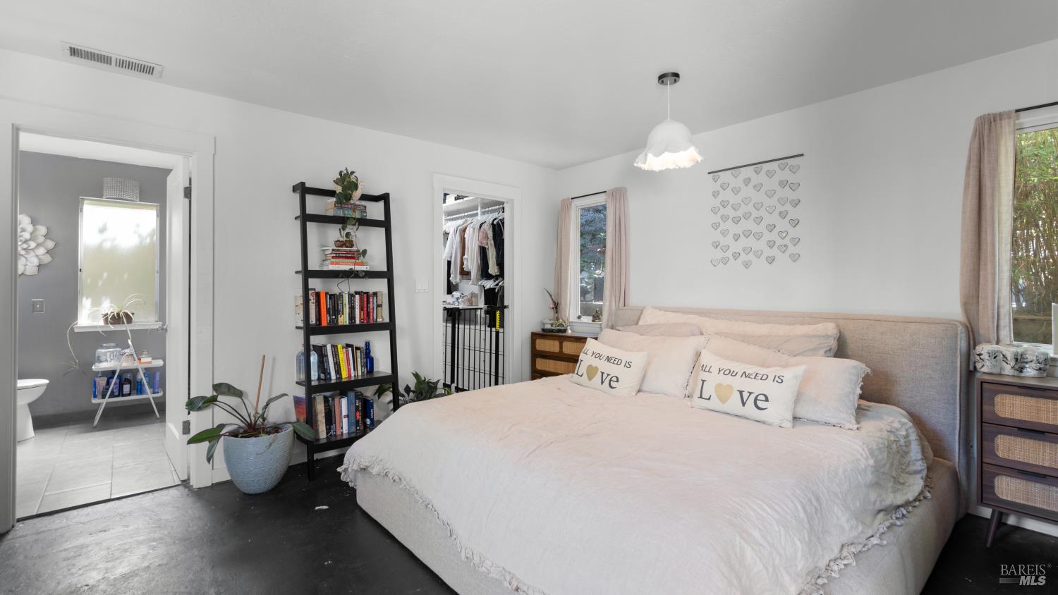 121 Belle View Avenue Petaluma CA 94952