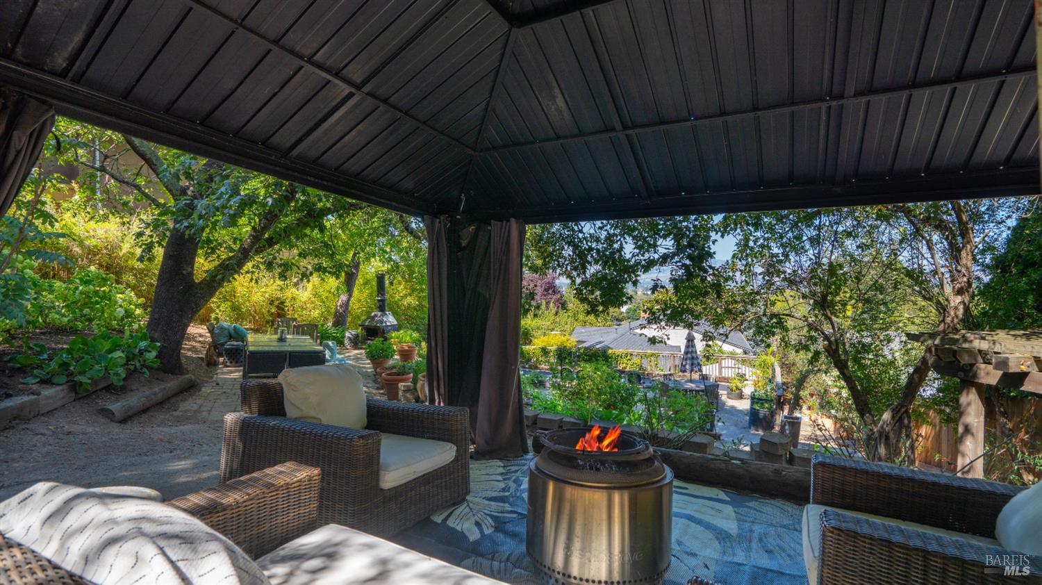 121 Belle View Avenue Petaluma CA 94952