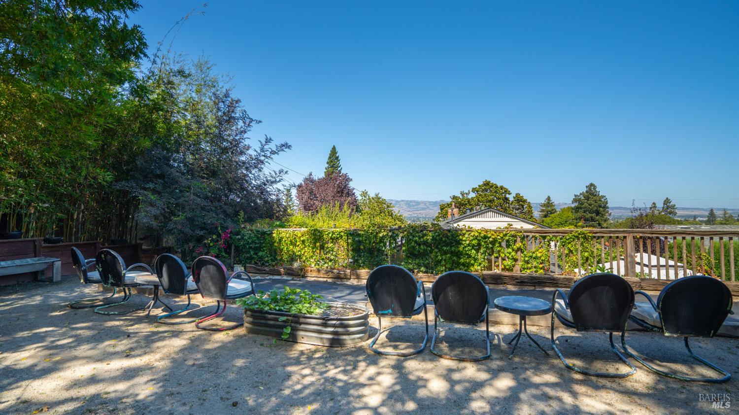 121 Belle View Avenue Petaluma CA 94952