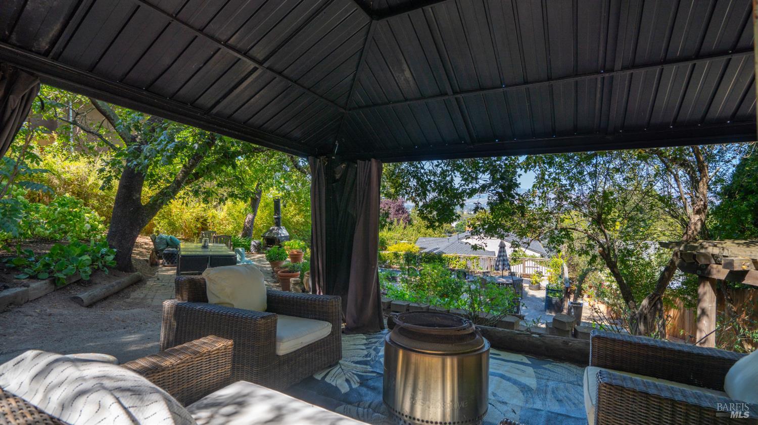121 Belle View Avenue Petaluma CA 94952