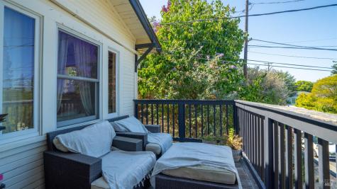 121 Belle View Avenue Petaluma CA 94952