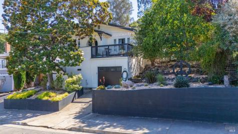 121 Belle View Avenue Petaluma CA 94952