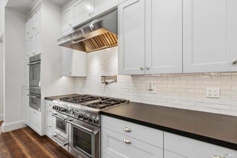 4303 Parker Hill Road Santa Rosa CA 95404